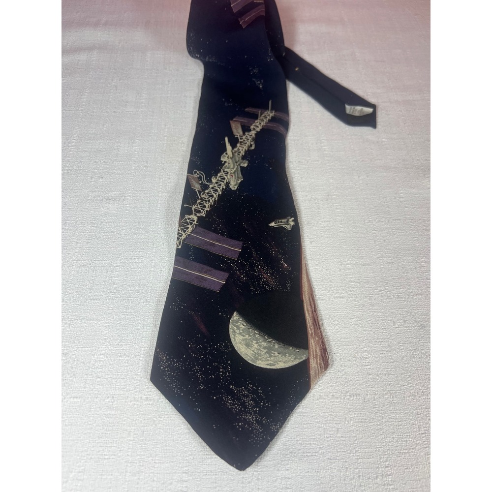 Je Suis Vintage Silk Tie Space Station Shuttle Moon Astronomy Navy Blue USA Made